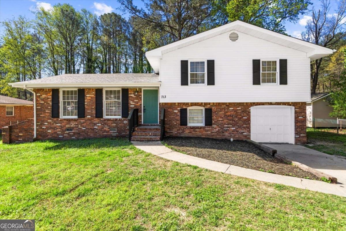 713 Huntingdon Drive Jonesboro - Photo 1