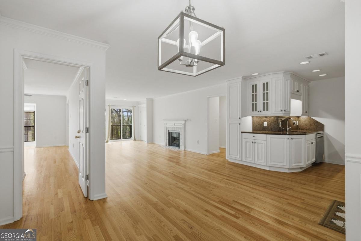 3315 Pine Heights Drive Atlanta - Photo 9