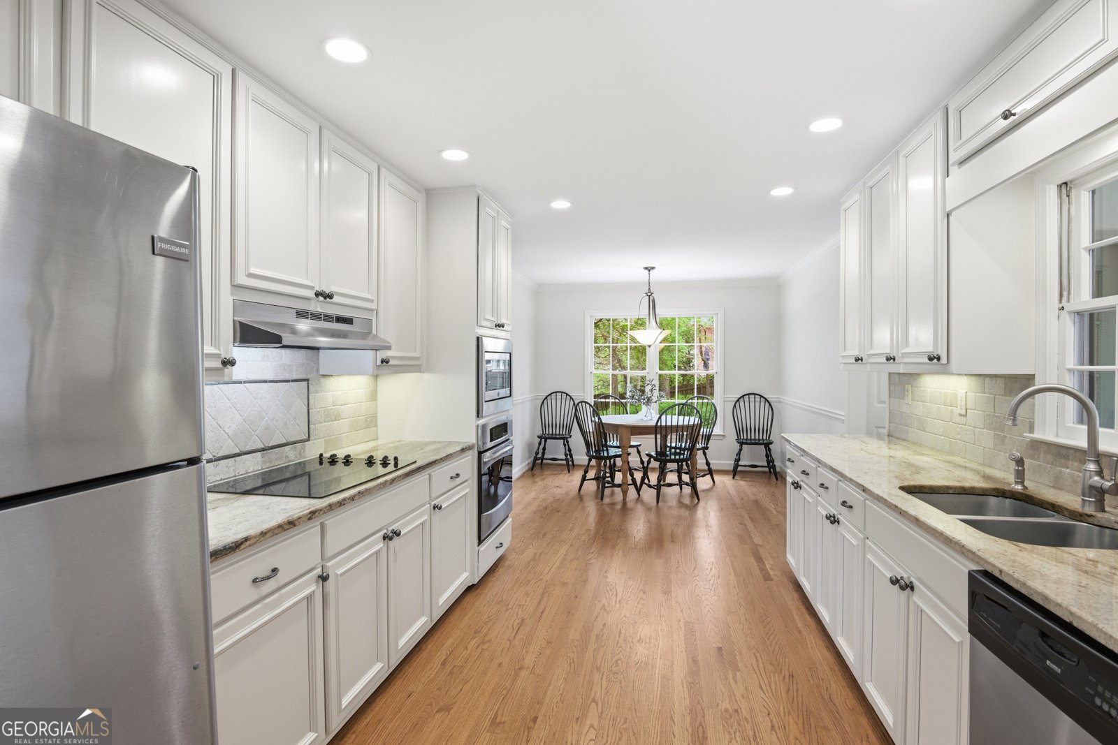 5465 Trowbridge Drive Dunwoody - Photo 6