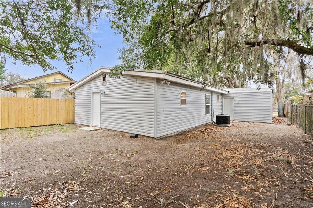 921 Cleburne Street Brunswick - Photo 18