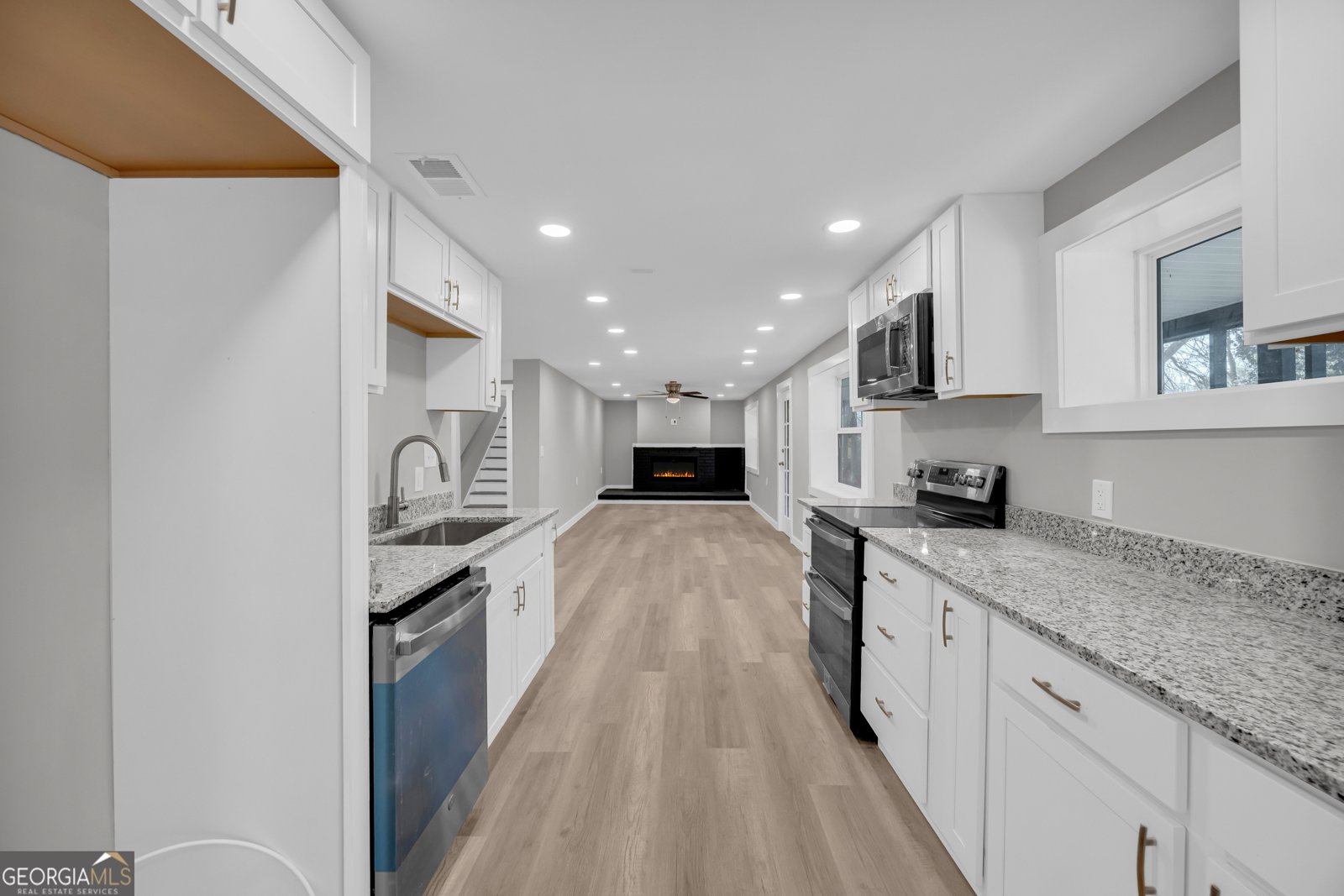 8606 Holly Springs Road Maysville - Photo 34