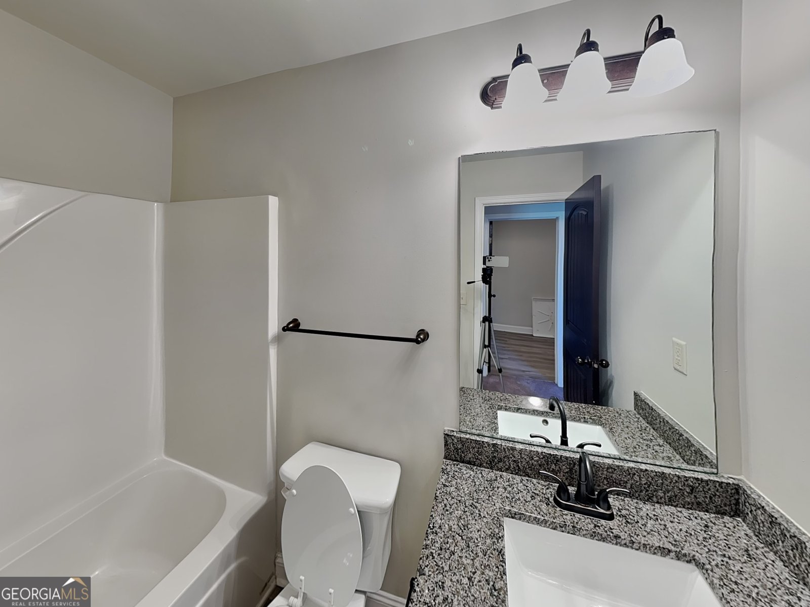 3160 Sparrow Creek Drive Loganville - Photo 17