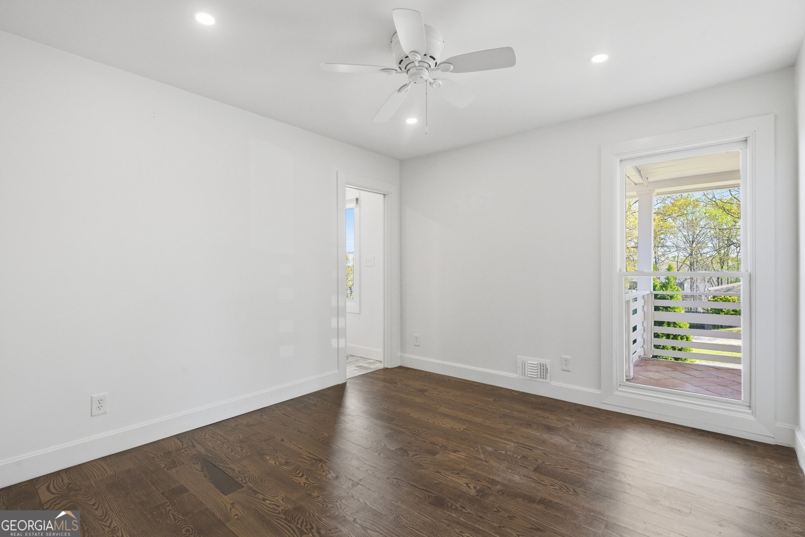 3296 Shoreland Drive Buford - Photo 32