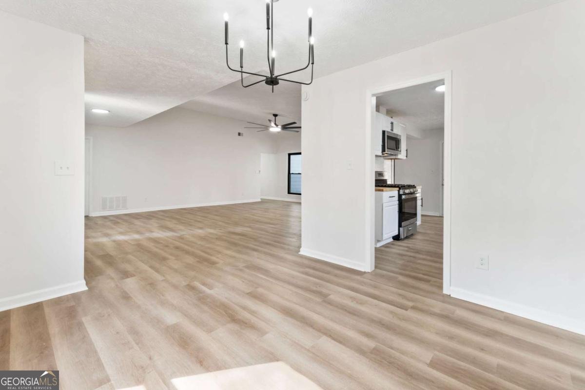 9383 Woodknoll Way Jonesboro - Photo 11