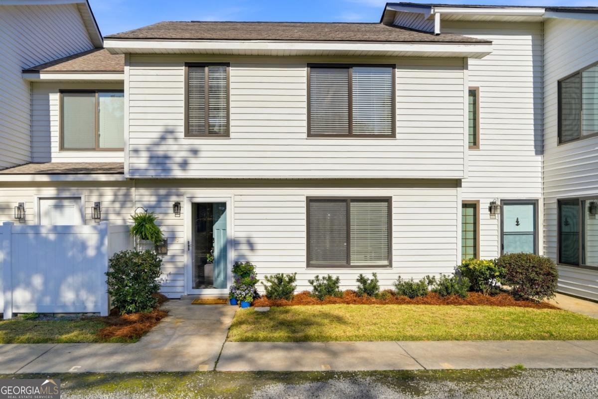 805 Mallery Street St. Simons - Photo 1
