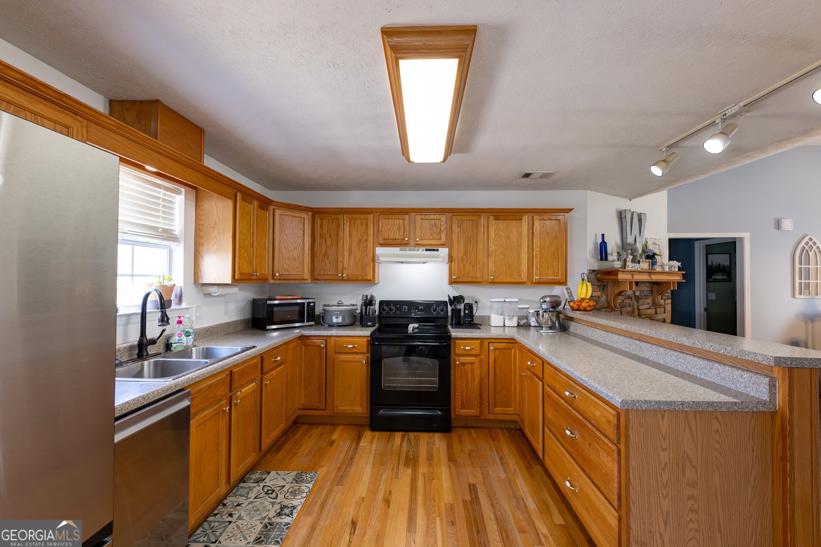 647 Pine Valley Road Meansville - Photo 9