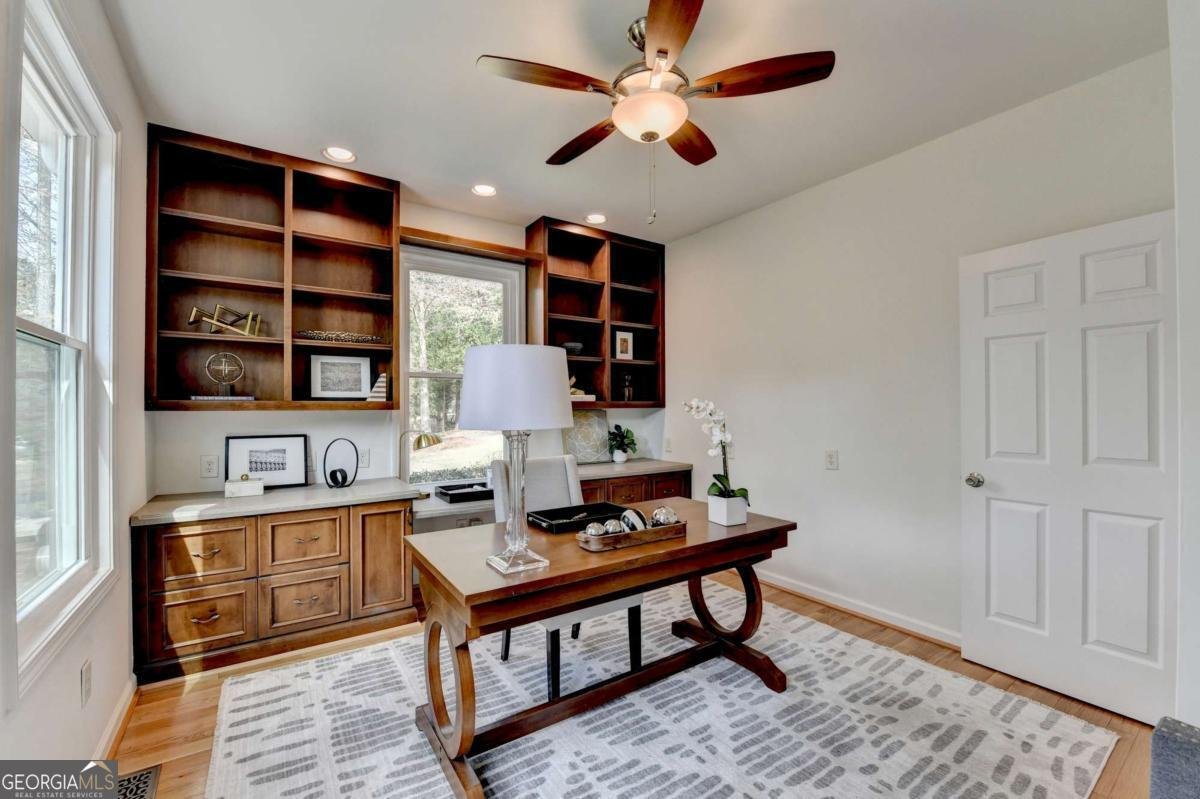 6336 Old Shadburn Ferry Road Buford - Photo 11