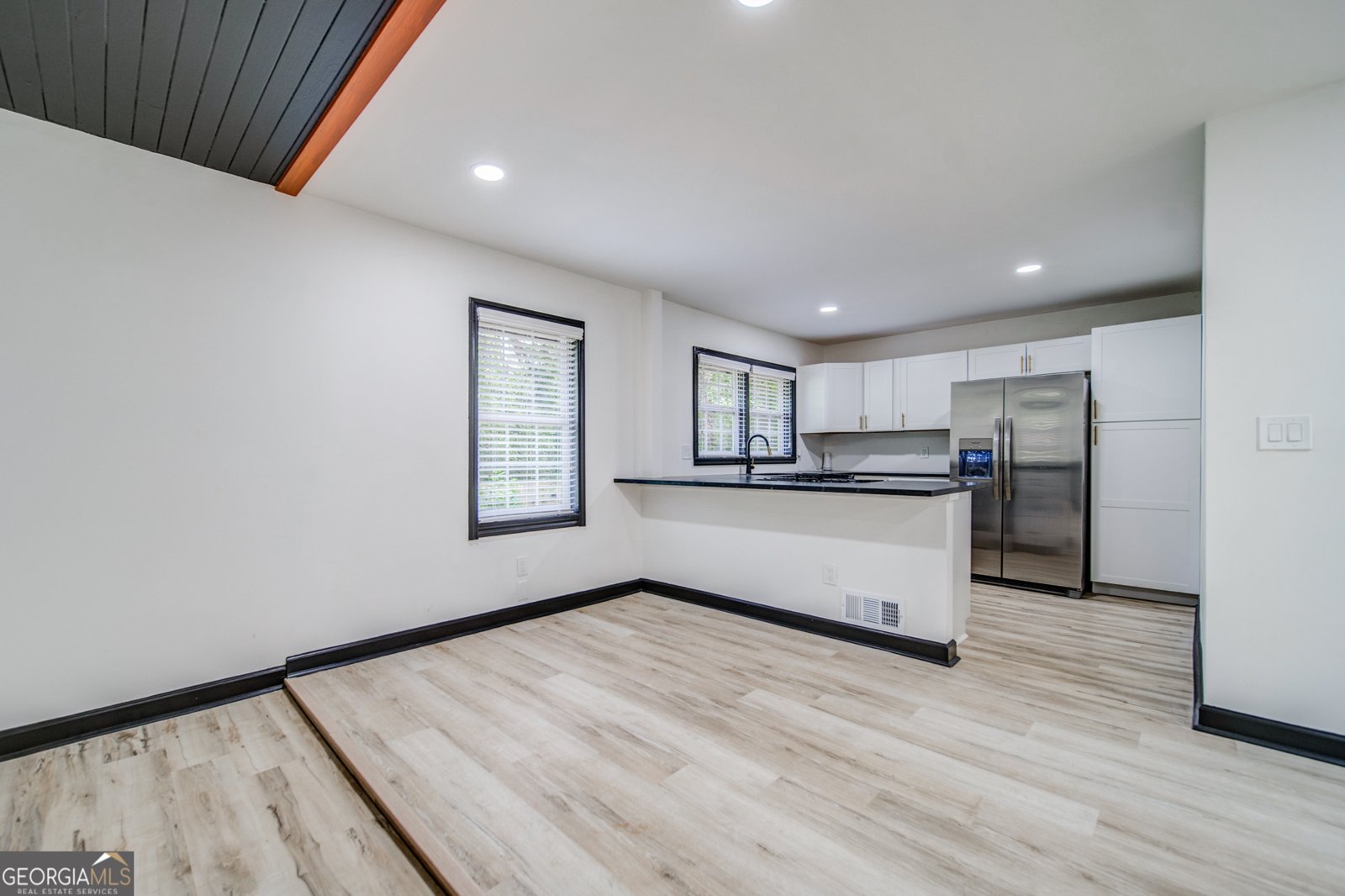 2020 Marvin Lane Atlanta - Photo 6