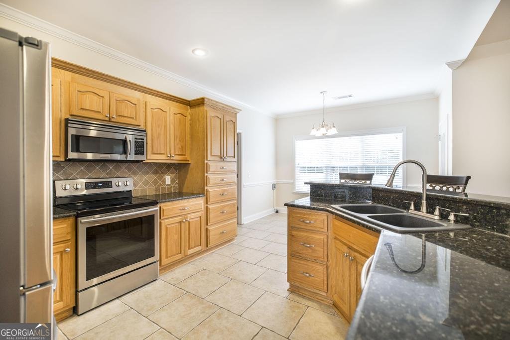 436 Eli Way Byron - Photo 17