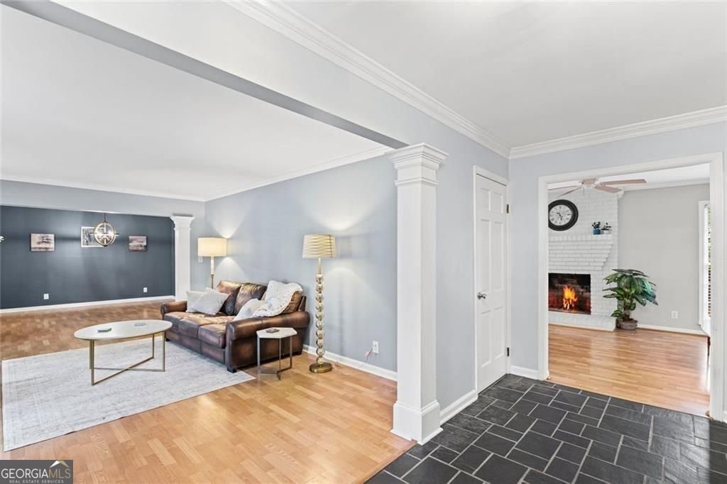 5513 North Peachtree Road Dunwoody - Photo 6