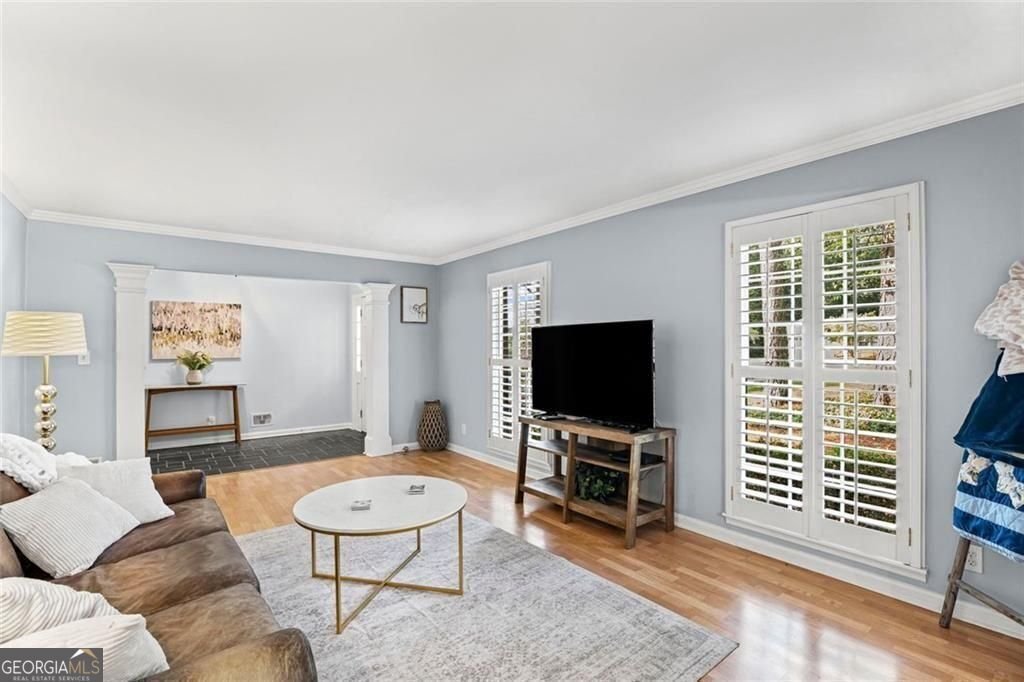 5513 North Peachtree Road Dunwoody - Photo 8