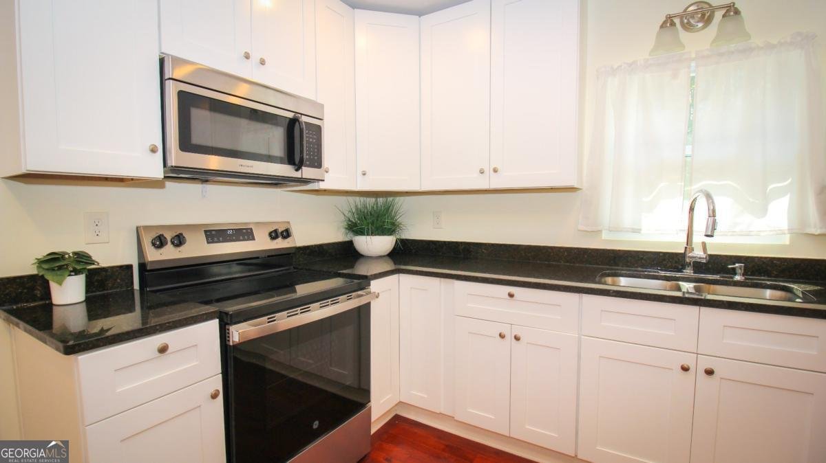 899 Doyle Street Toccoa - Photo 10