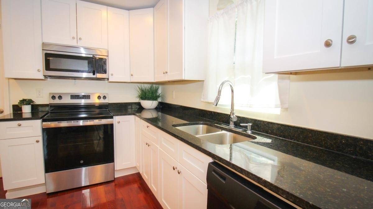 899 Doyle Street Toccoa - Photo 8