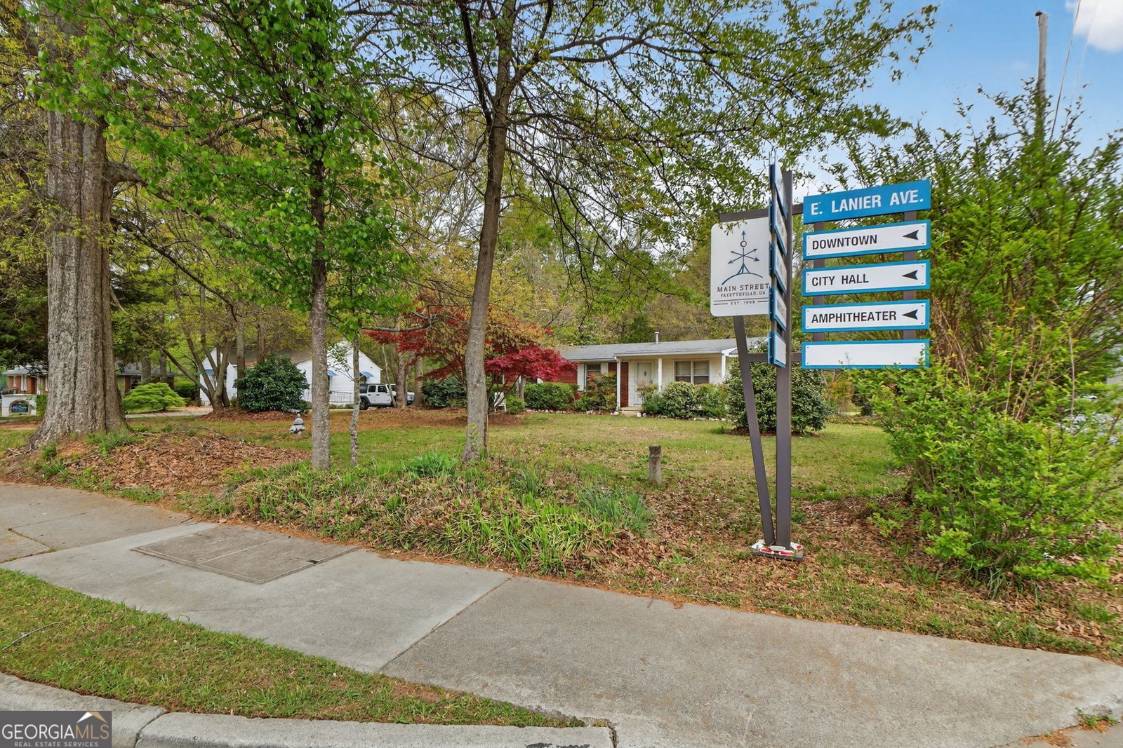 600 Lanier Avenue Fayetteville - Photo 1