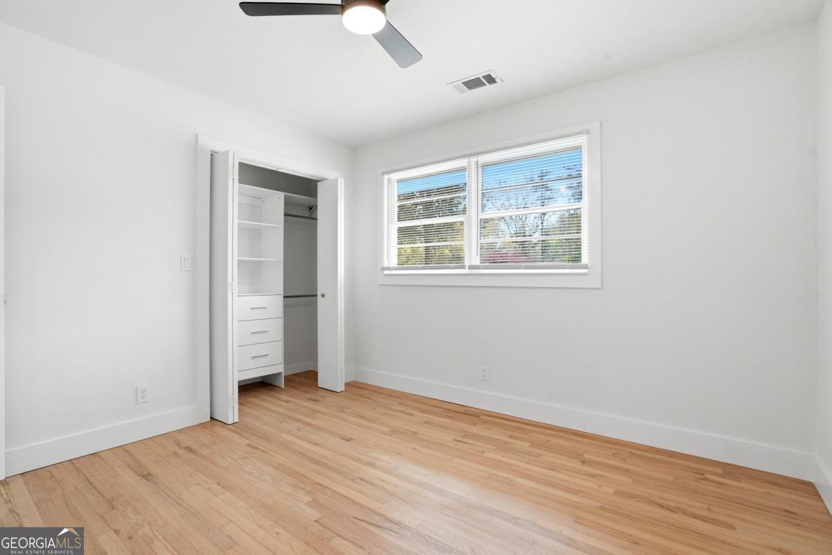 5542 Joeclay Drive Stone Mountain - Photo 13