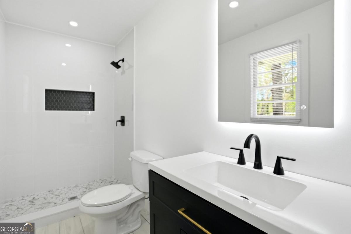 5542 Joeclay Drive Stone Mountain - Photo 17