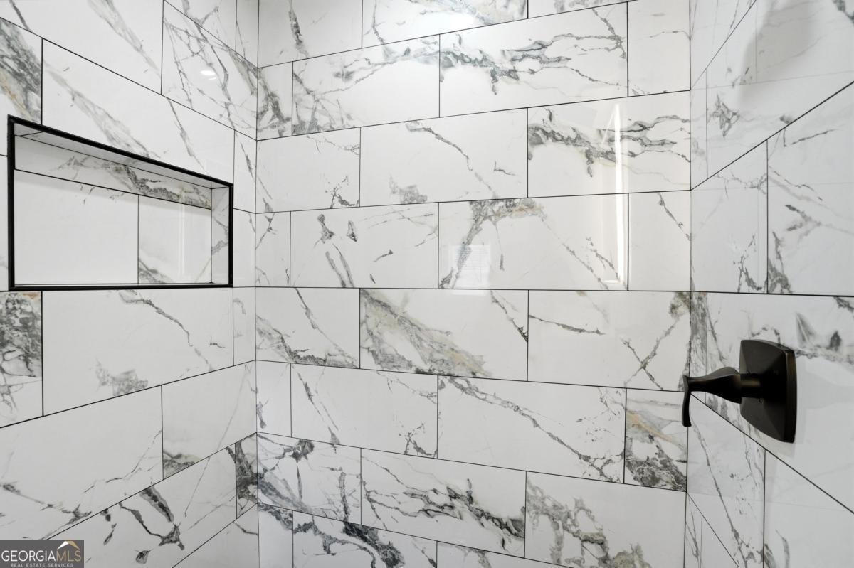 5542 Joeclay Drive Stone Mountain - Photo 22