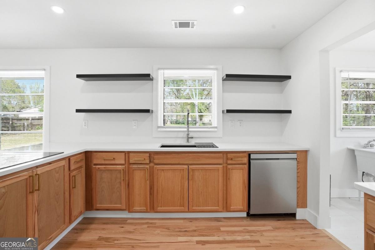 5542 Joeclay Drive Stone Mountain - Photo 7