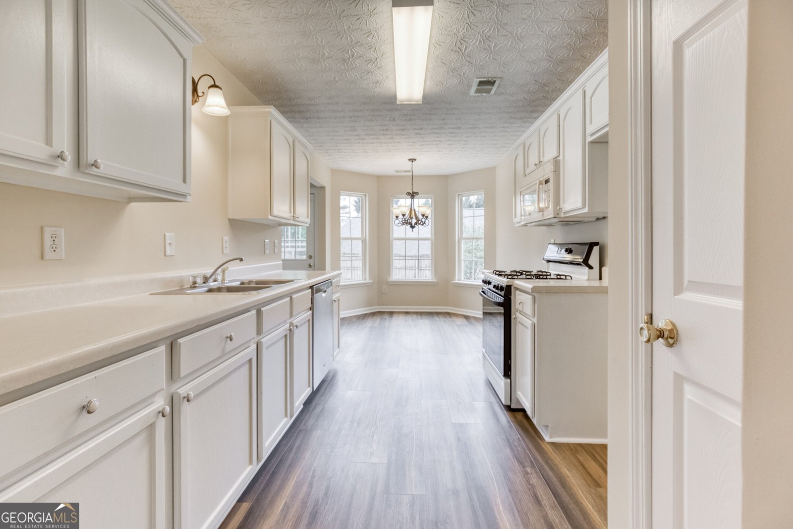 190 Towler Shoals Drive Loganville - Photo 10