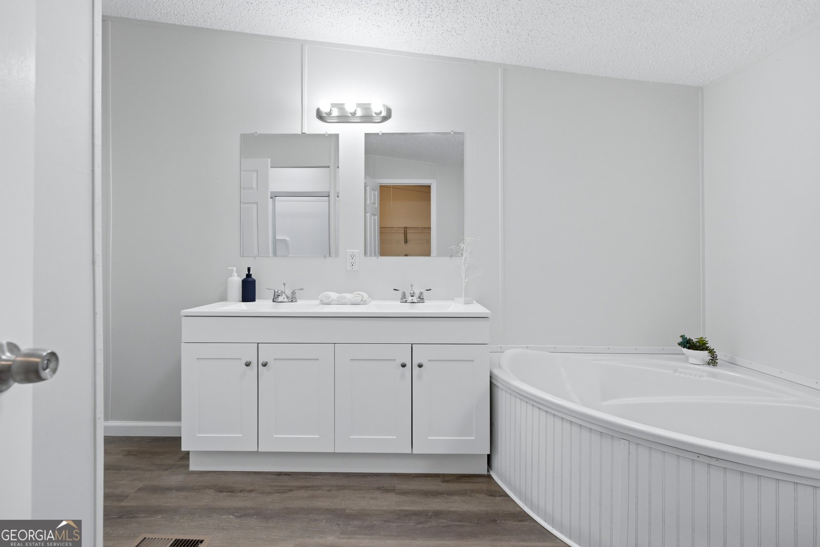 221 Friar Tuck Trail Murrayville - Photo 18