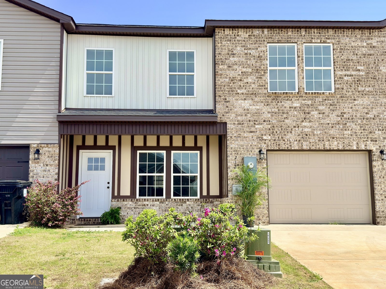 212 Beau Claire Circle Byron - Photo 1