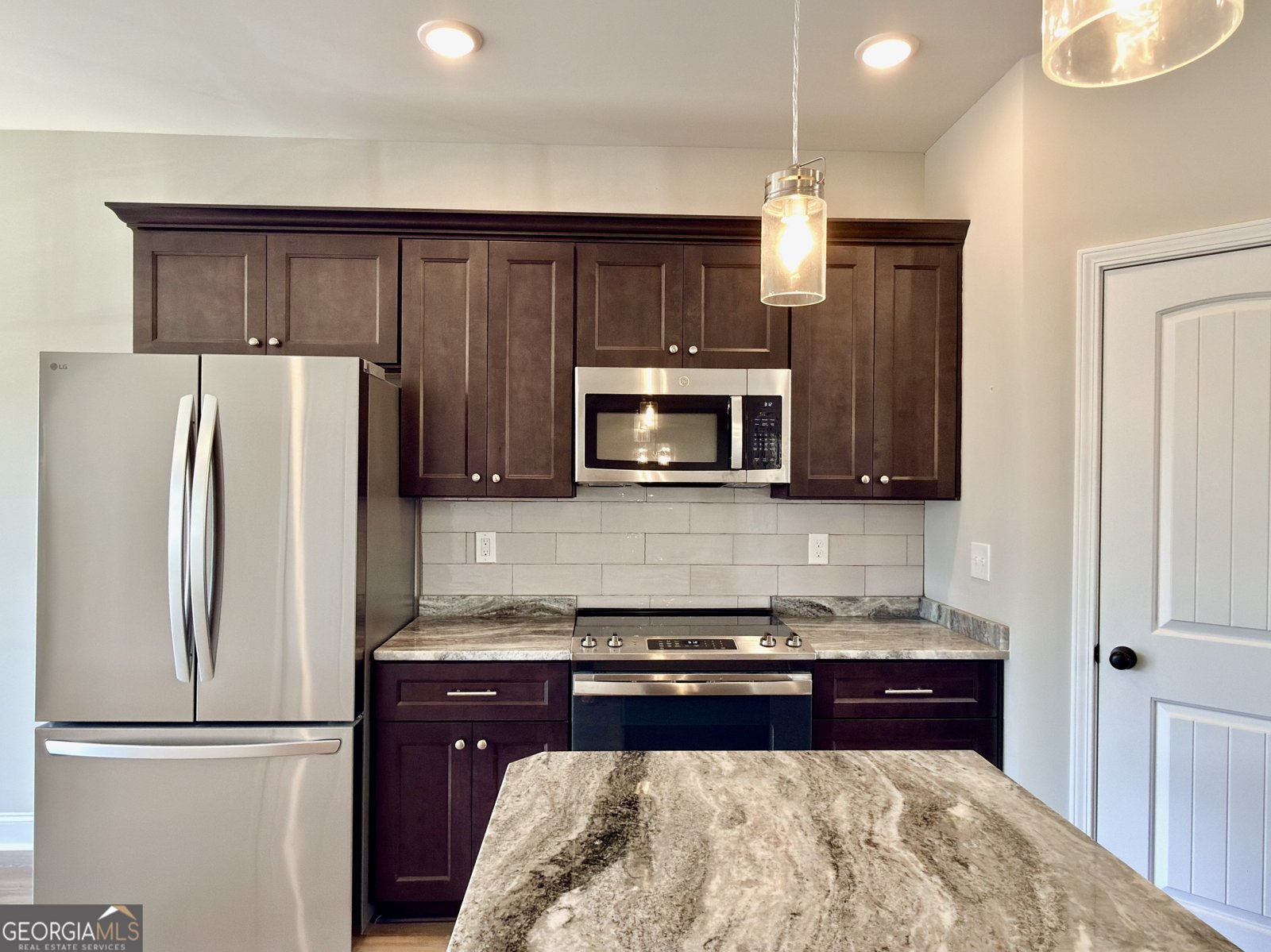 212 Beau Claire Circle Byron - Photo 13