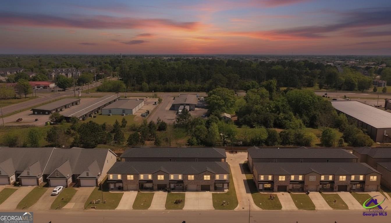 212 Beau Claire Circle Byron - Photo 34