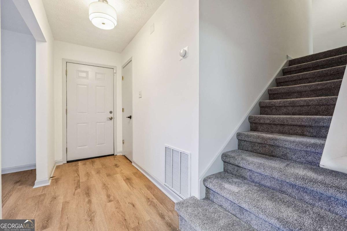 728 Stonebridge Crescent Lithonia - Photo 6