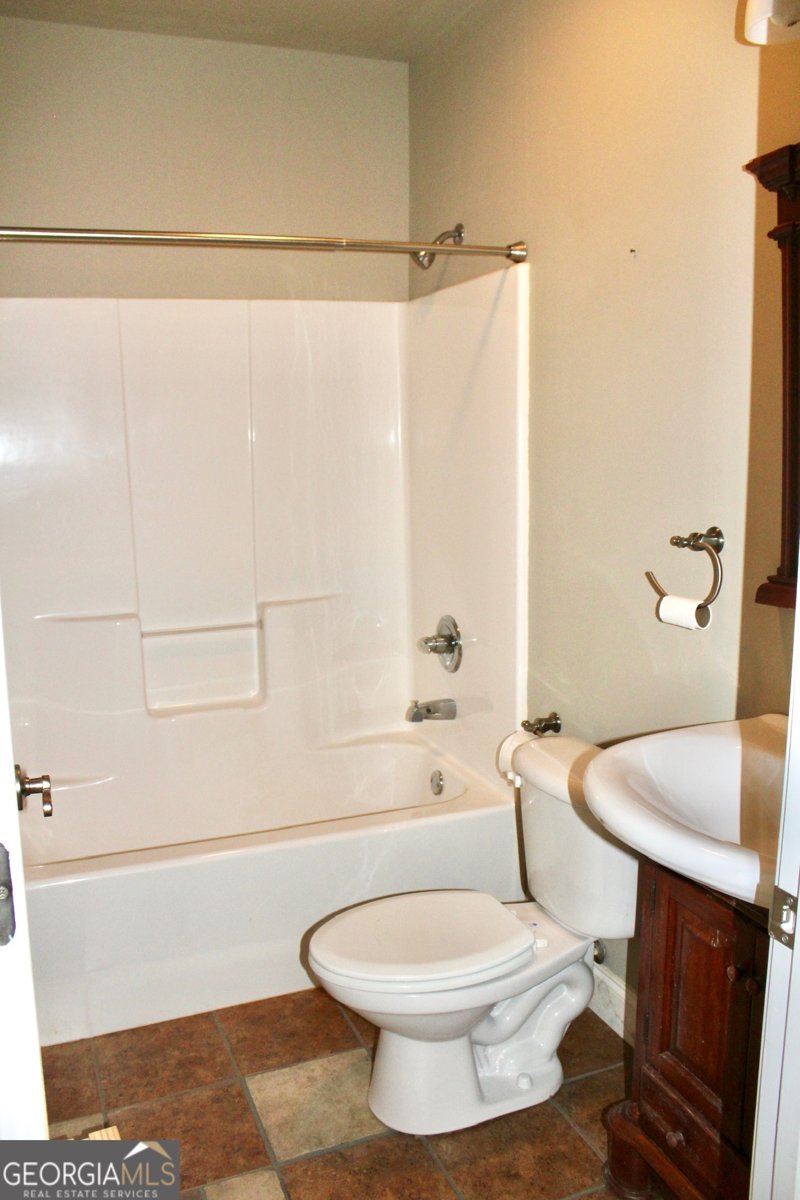 405 Canterbury Drive Lagrange - Photo 30