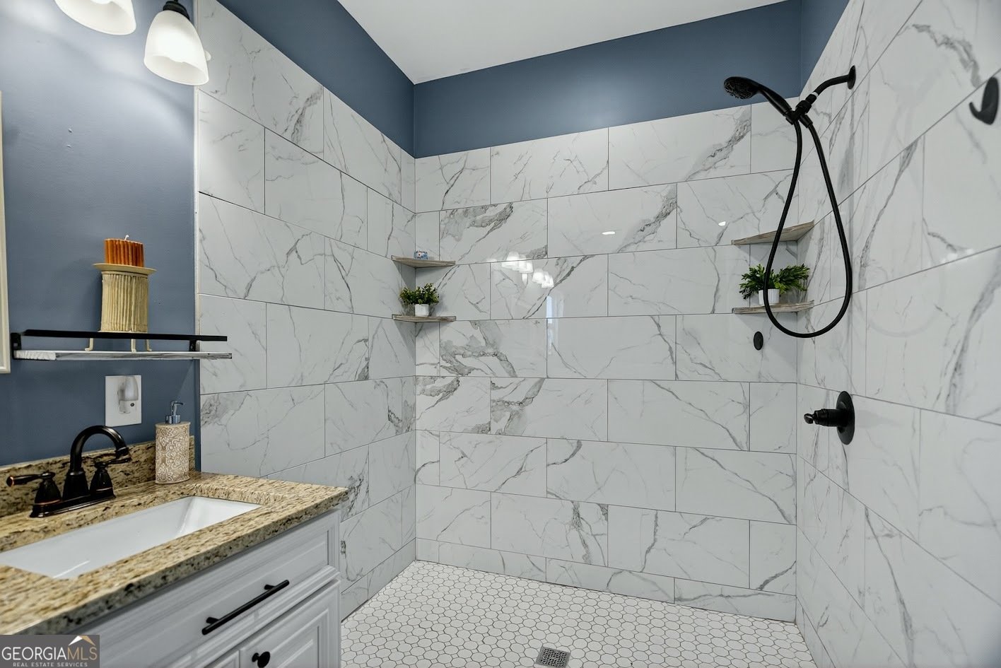 570 County Road 79 Roanoke - Photo 19