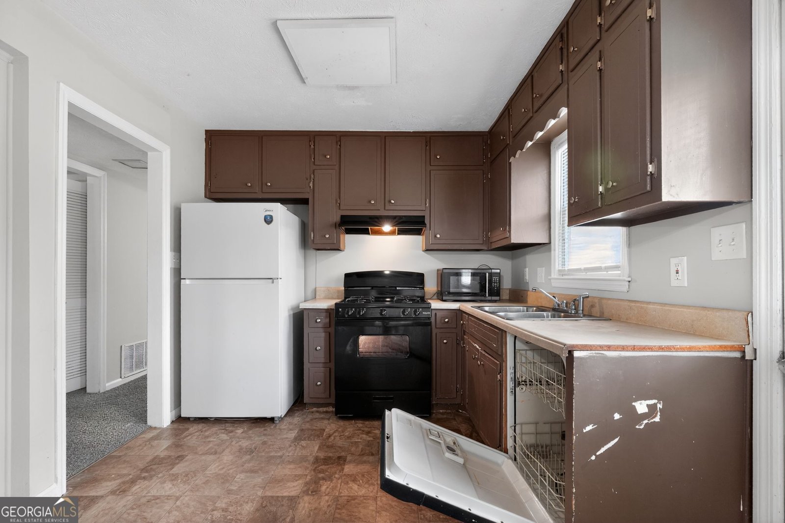 184 Cave Springs Court Ellenwood - Photo 10