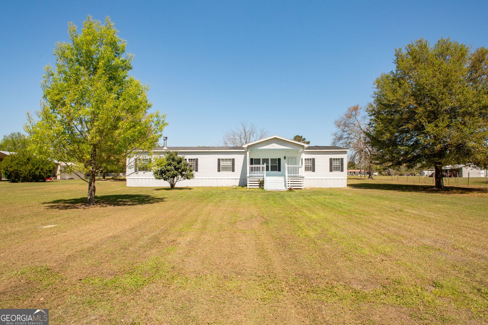 2734 Woodridge Road Waycross - Photo 1