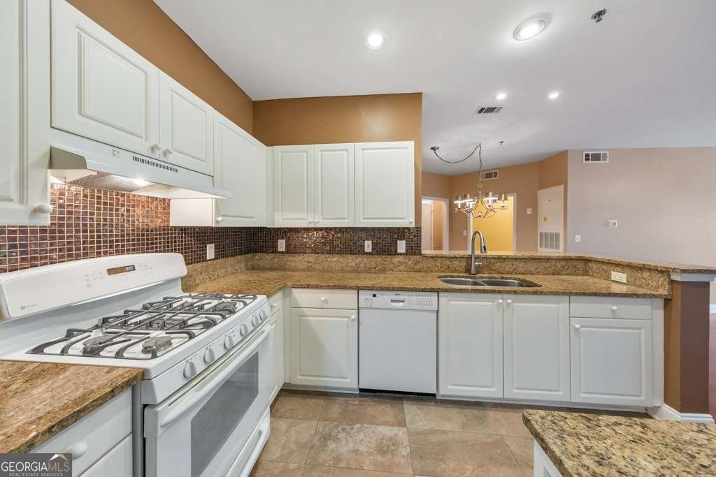 1002 Vinings Forest Lane Smyrna - Photo 10