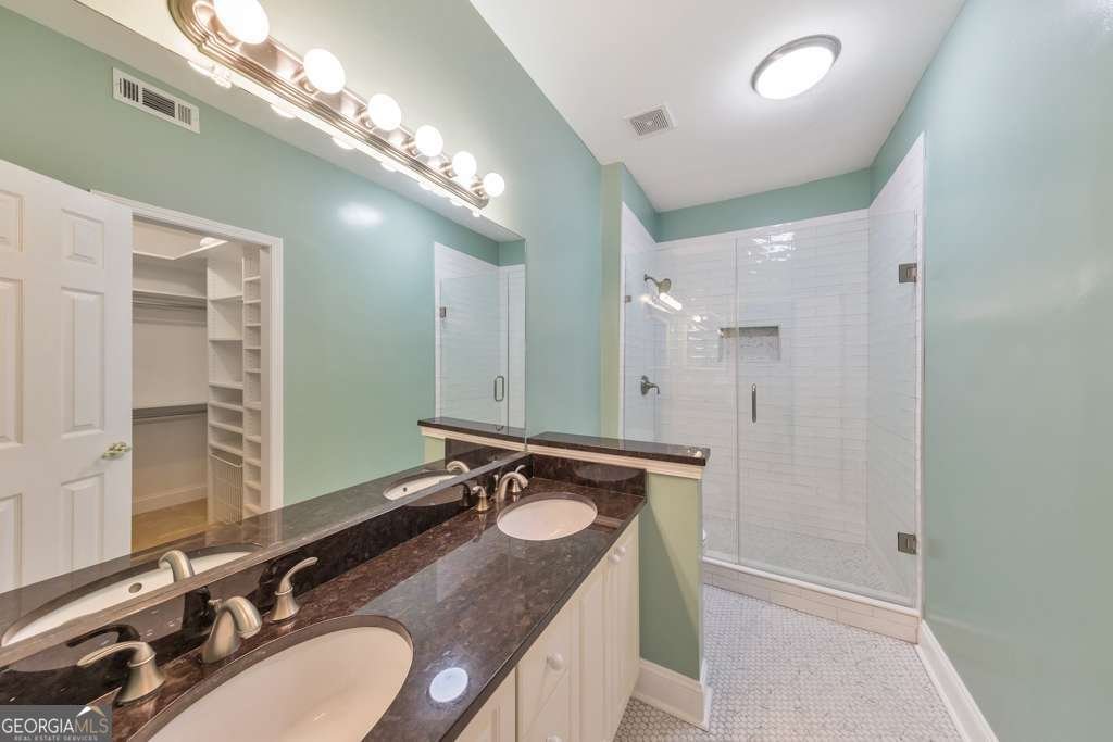 1002 Vinings Forest Lane Smyrna - Photo 17