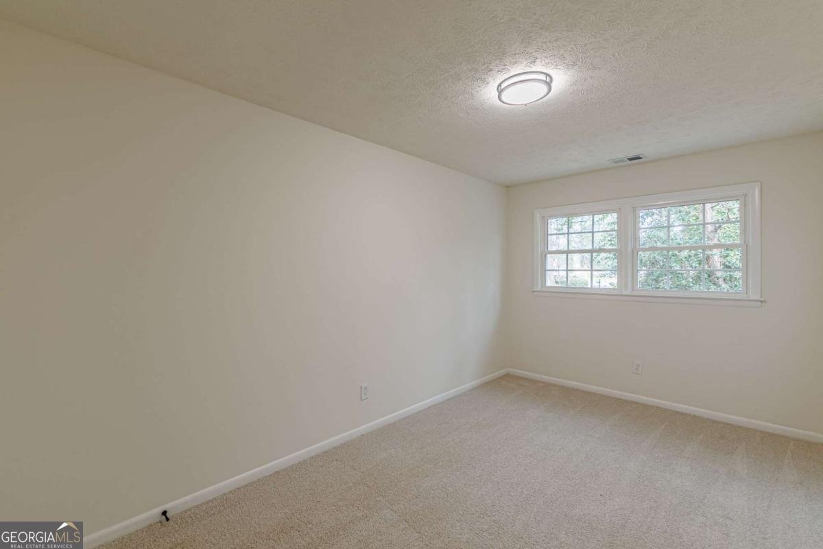 7498 Helms Court Jonesboro - Photo 18