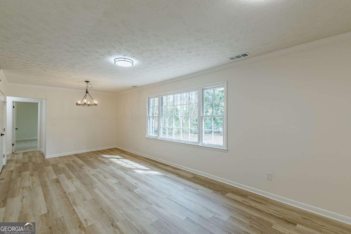 7498 Helms Court Jonesboro - Photo 39