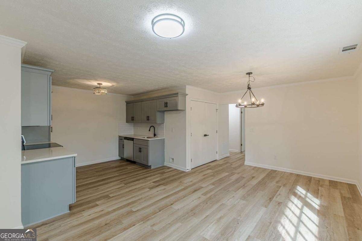 7498 Helms Court Jonesboro - Photo 40