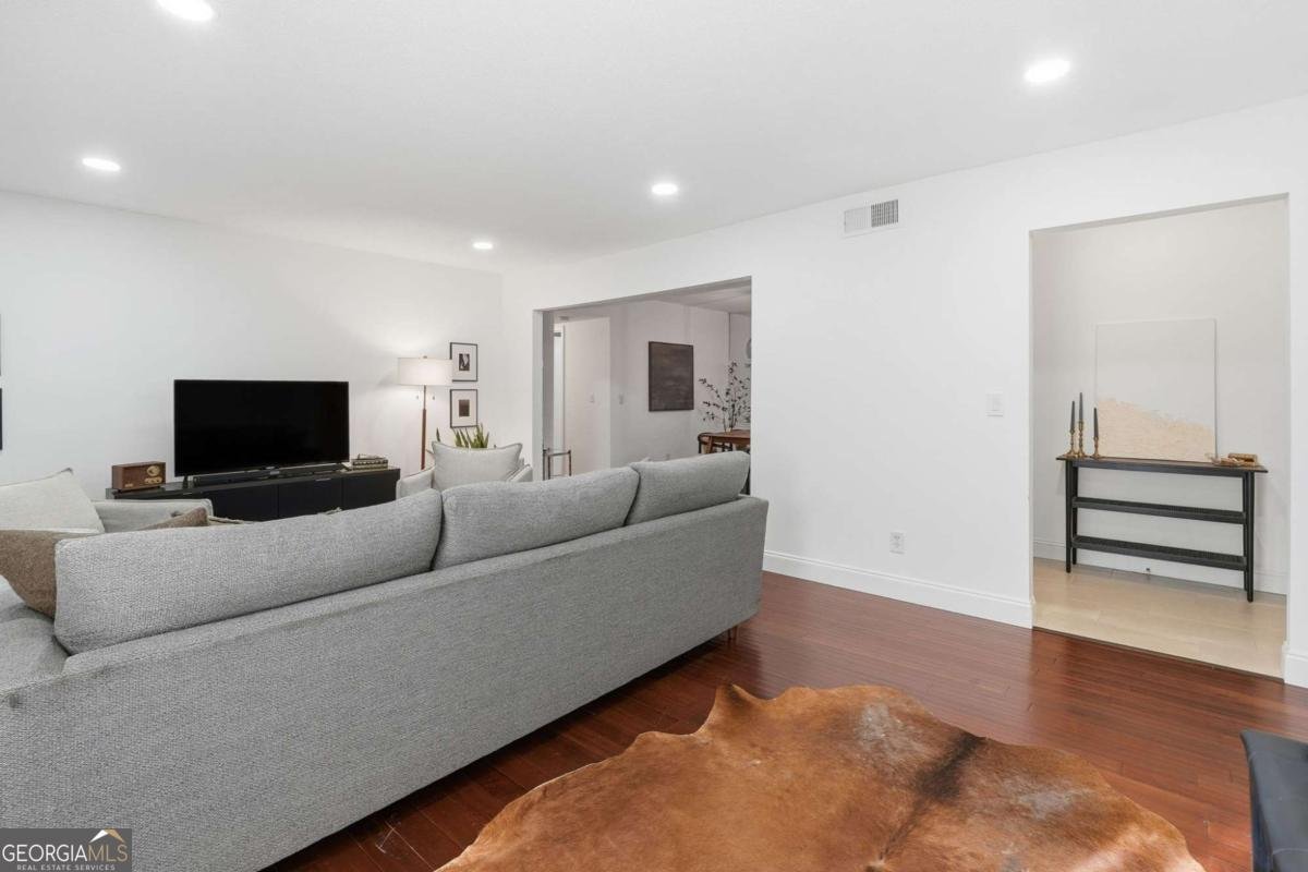 6851 Roswell Road Atlanta - Photo 6