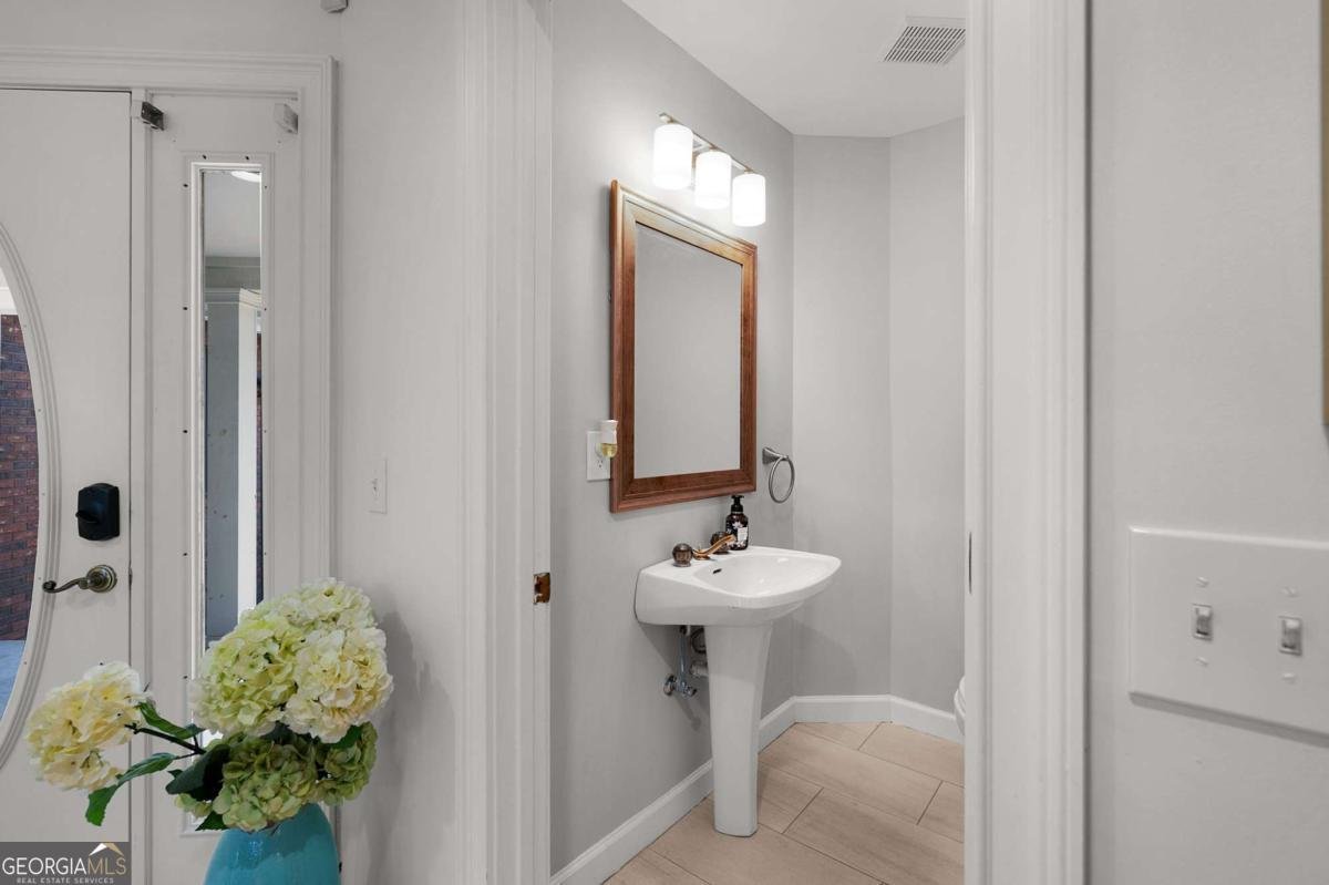 317 Shenandoah Drive Calhoun - Photo 34