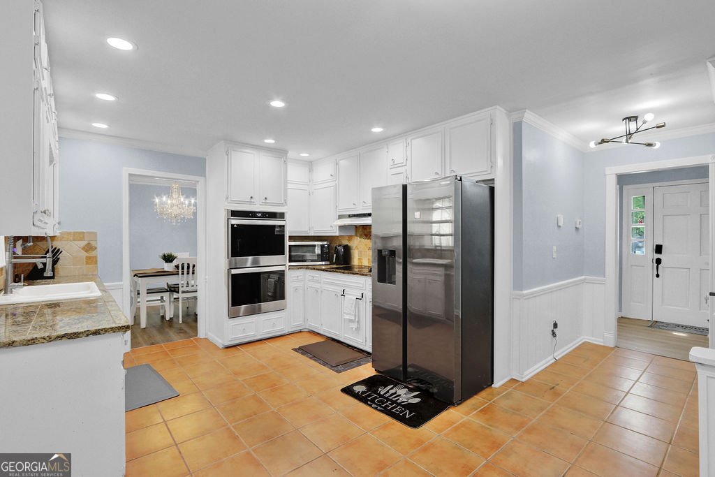 466 Hickory Hills Drive Stone Mountain - Photo 11