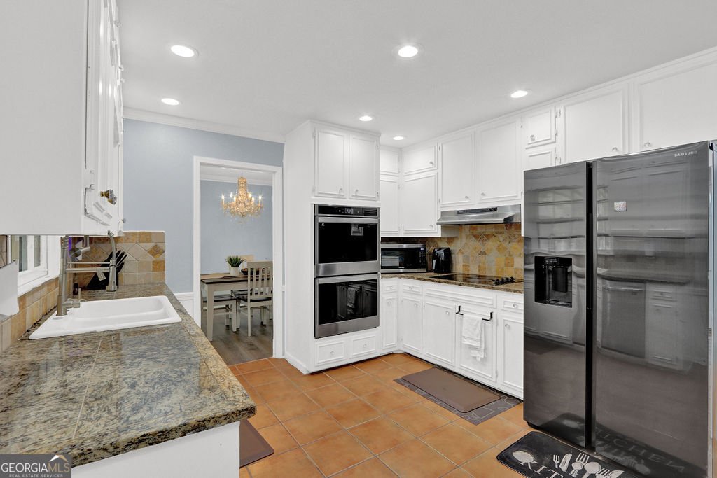 466 Hickory Hills Drive Stone Mountain - Photo 12