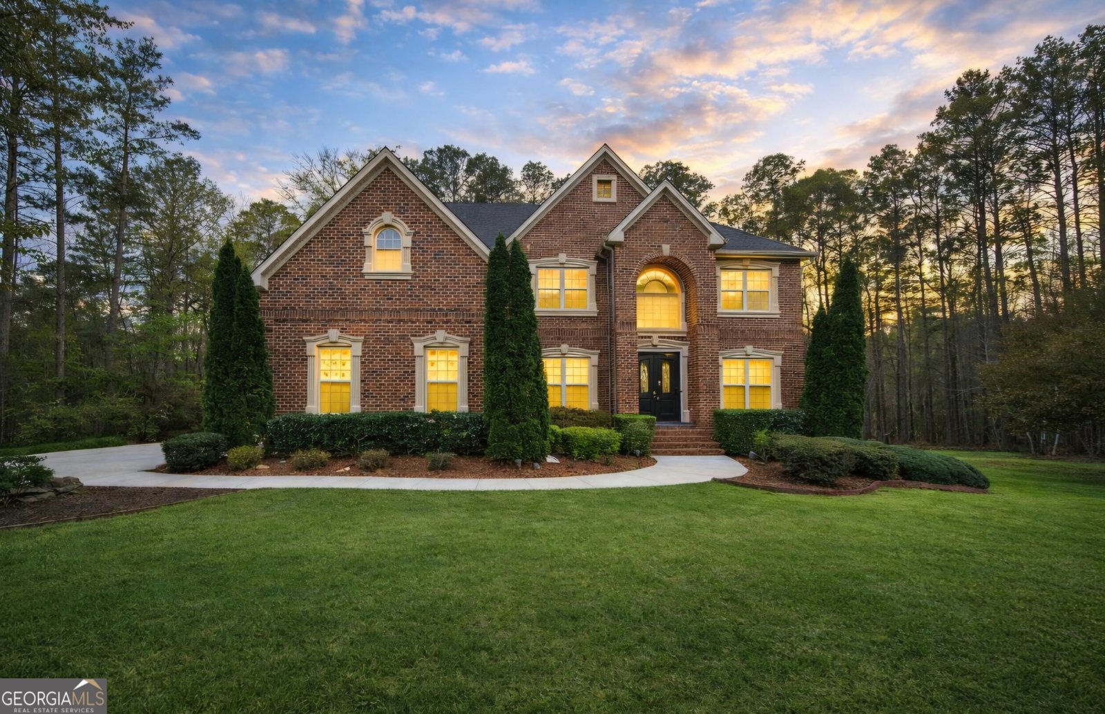 2704 Ivy Circle Conyers - Photo 1