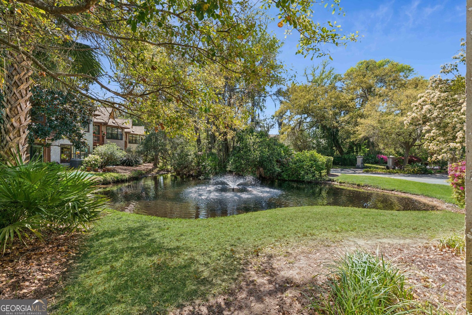 215 Harbour Oaks Drive St. Simons - Photo 23