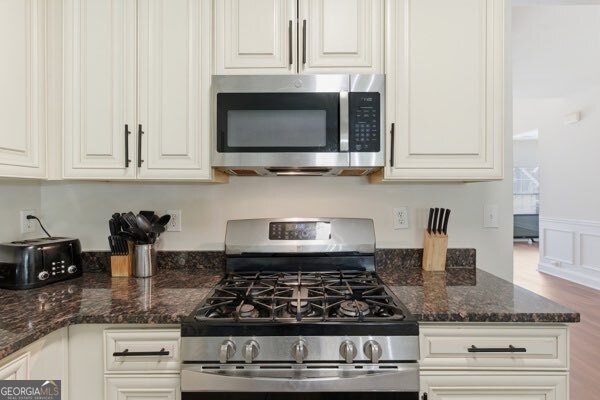 4925 Locherby Drive Fairburn - Photo 17