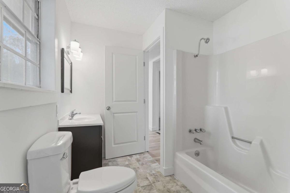 4361 Ben Hill Road Lithia Springs - Photo 13