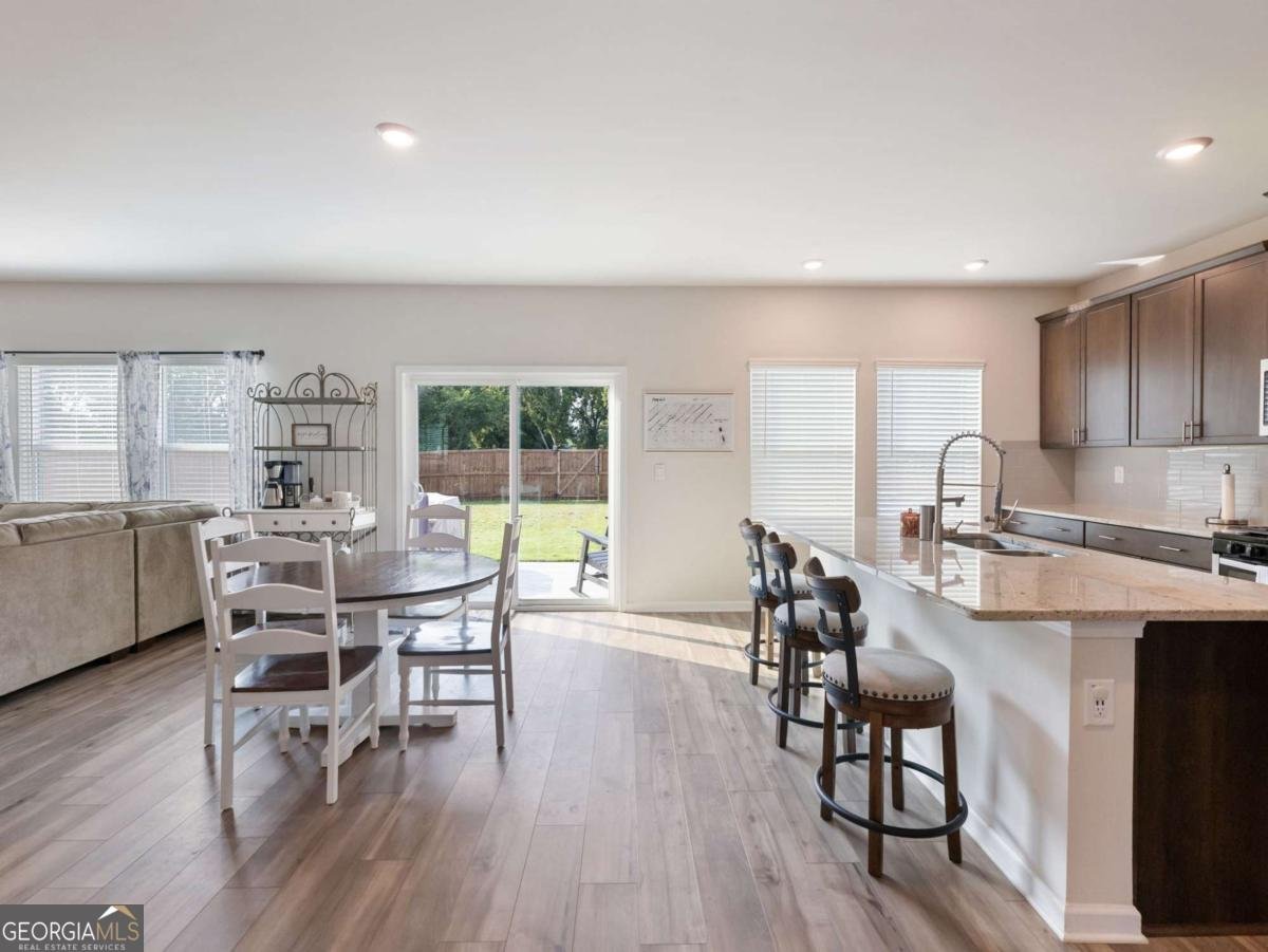 5876 HACKBERRY Lane Braselton - Photo 9