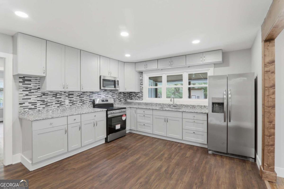 6538 Sweetwater Road Lithia Springs - Photo 7