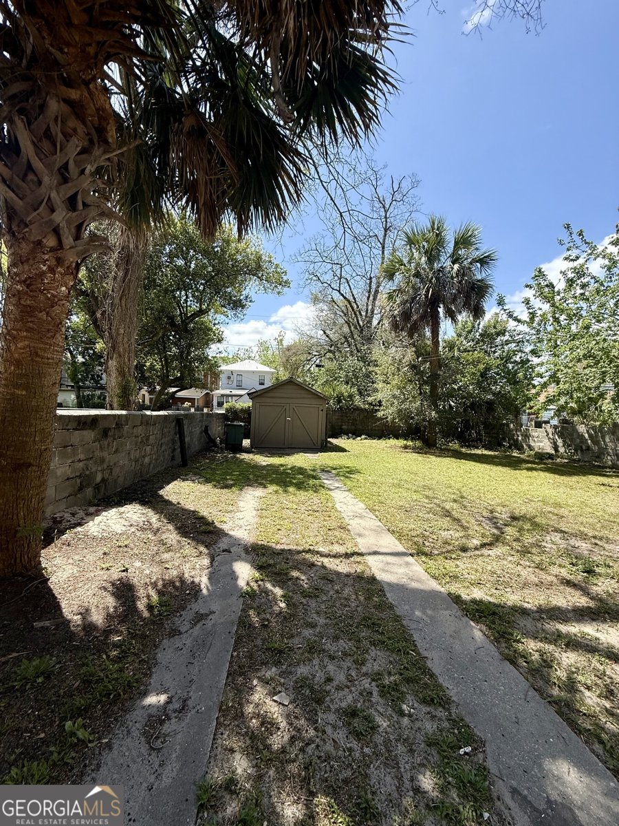 627 39th Street Savannah - Photo 16