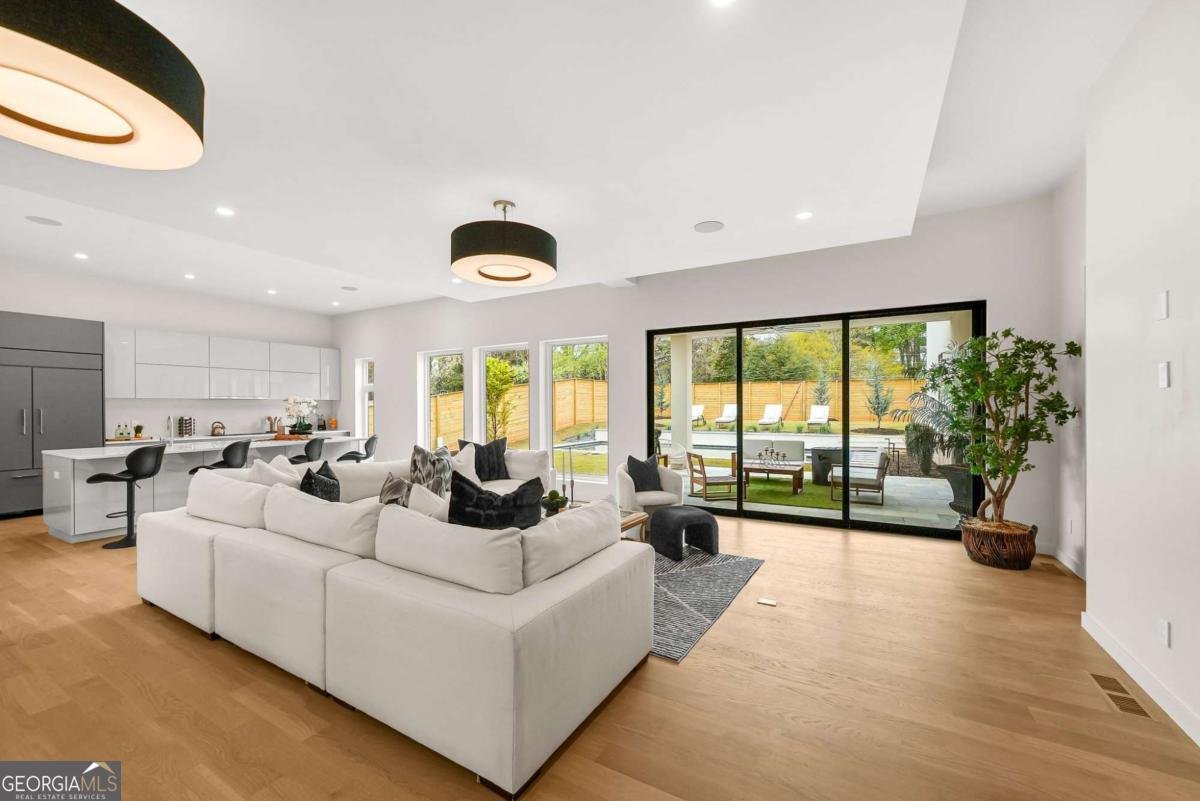 1260 Kingsley Circle Atlanta - Photo 9