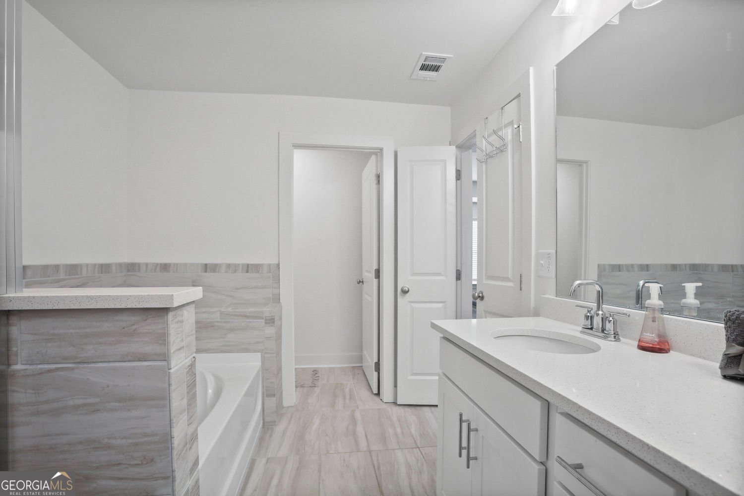 7637 Avalon Boulevard Fairburn - Photo 15